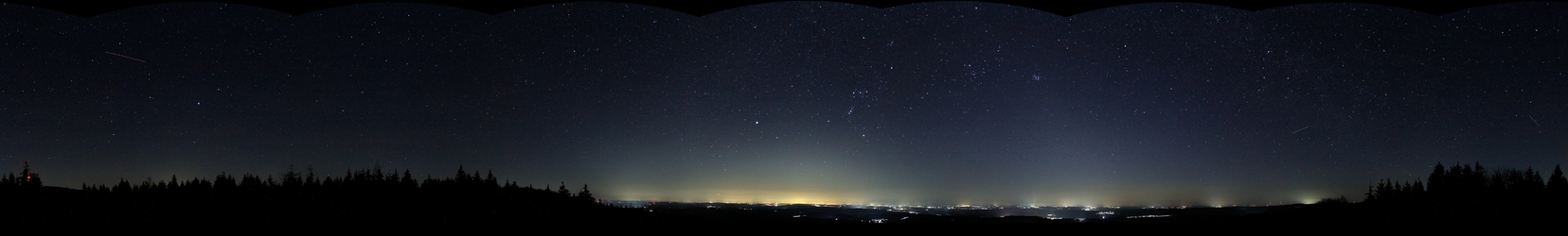 Bilstein/Hoher Vogelsberg; 15 s, f/3.5, 18 mm, ISO 1600; 21:45 MESZ (Astronomische Dämmerung); Planeten Sternenhimmel visuelle Beobachtung Venus Dämmerung Sternkarten Spiralgalaxien Satellit Astrokamera Himmelskörper