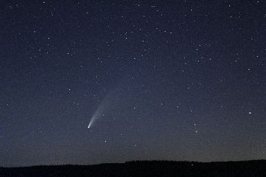 Komet C/2020 F3 (NEOWISE) über dem SpessartKomet C/2020 F3 (NEOWISE) über dem Spessart © Joachim Broser